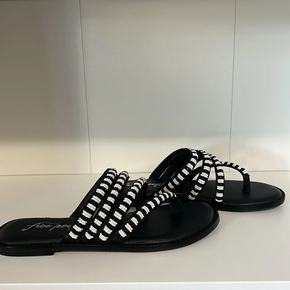 NWT FREE PEOPLE BEATRICE BEADED SANDAL - Picture 7 of 9